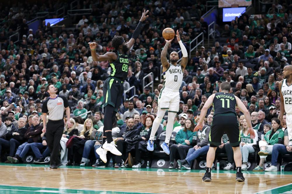 边锋往往是 边锋往往是