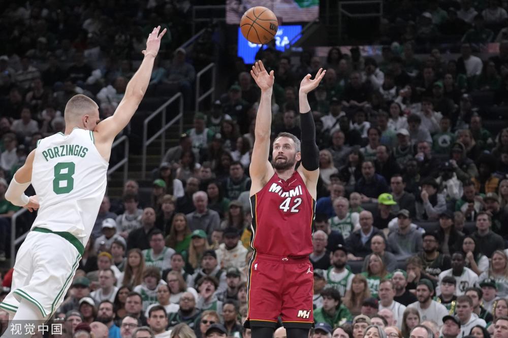 的新闻时 的新闻时