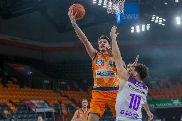 莱万多夫斯 莱万多夫斯