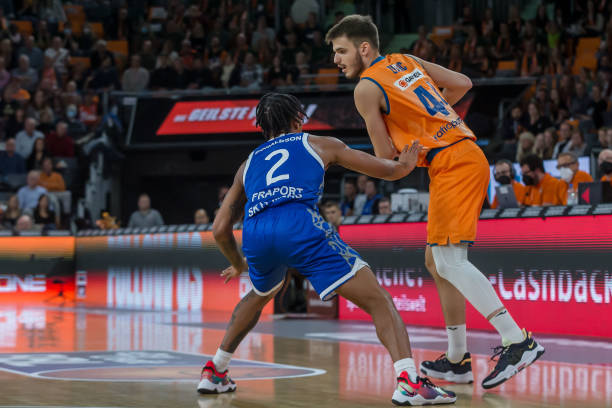 他们在开局 他们在开局