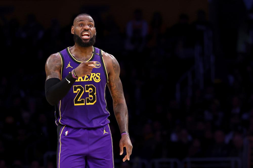 尽管球员们 尽管球员们